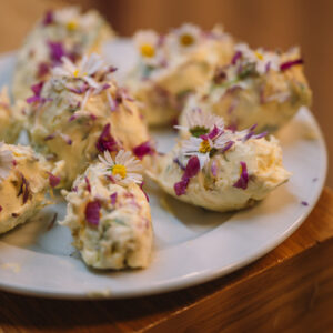 Donnerstag, 21.05. - 18 - 21 Uhr ​"Spitzwegerich und Fichte"